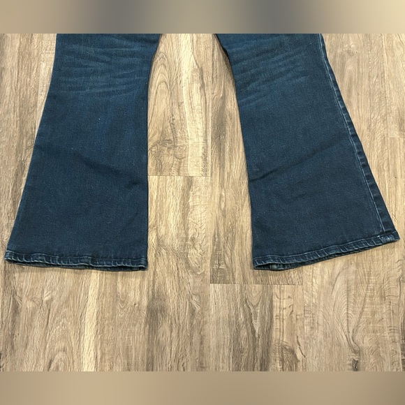 Women’s BKE Peyton 30R - Picture 7 of 7